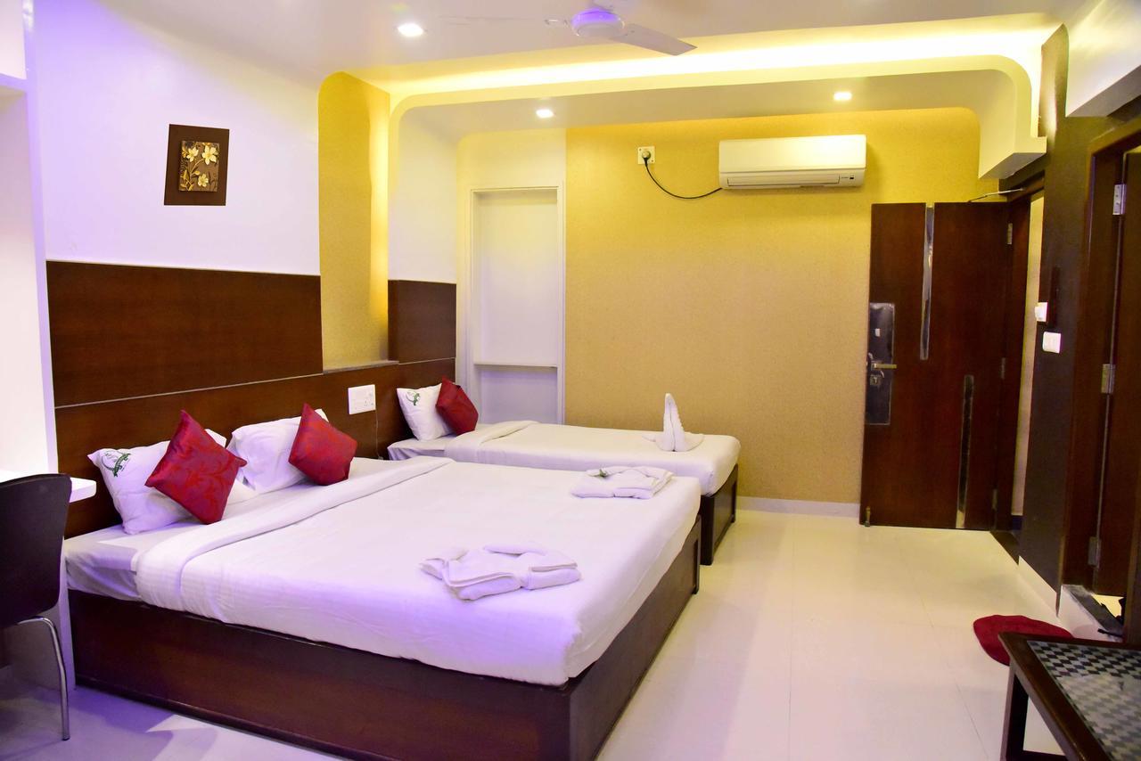 Hotel Sumith Palace Pondicherry Exterior foto